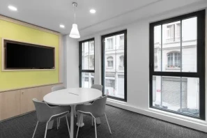 Bureau privé - 69006 - 3 postes - 1346€