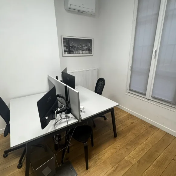 Bureau privé 10 m² 2 postes Location bureau Rue Vignon Paris 75008 - photo 2