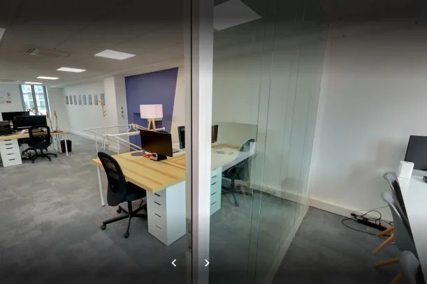 Open Space - 75012 - 9 postes - 300€