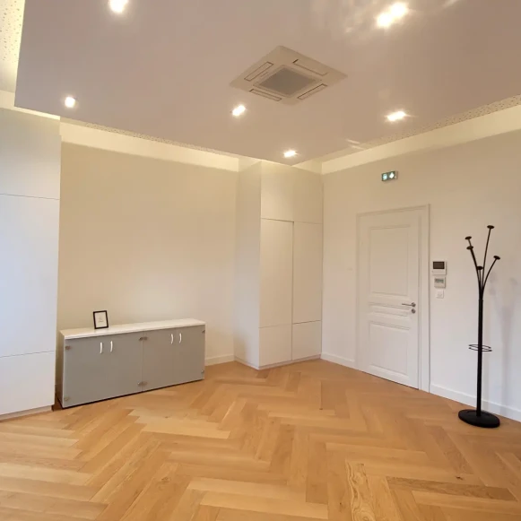 Bureau privé 27 m² 4 postes Location bureau Quai Jacques-Sturm Strasbourg 67000 - photo 1