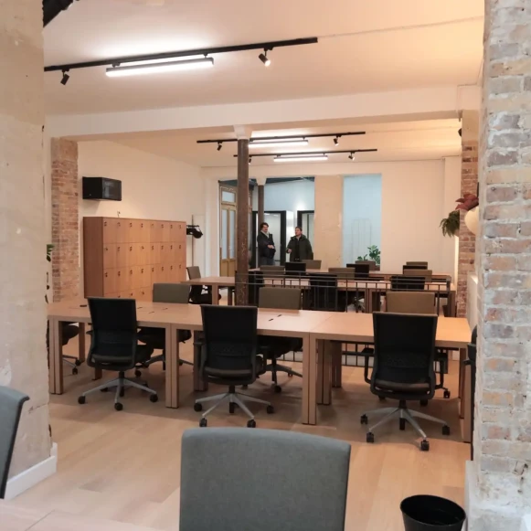 Espace indépendant 194 m² 30 postes Coworking Rue de Rocroy Paris 75010 - photo 11