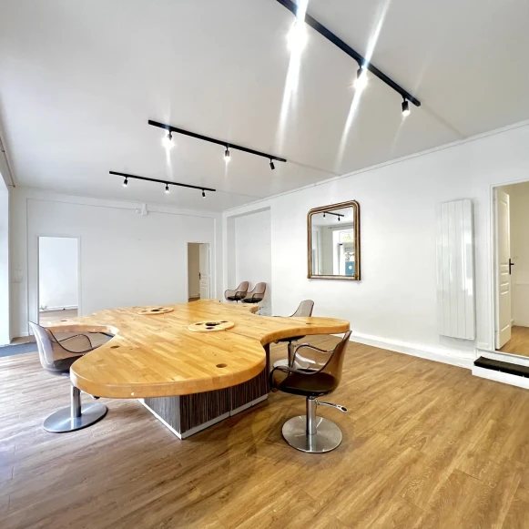 Espace indépendant 55 m² 15 postes Location bureau Rue Cassette Paris 75006 - photo 1