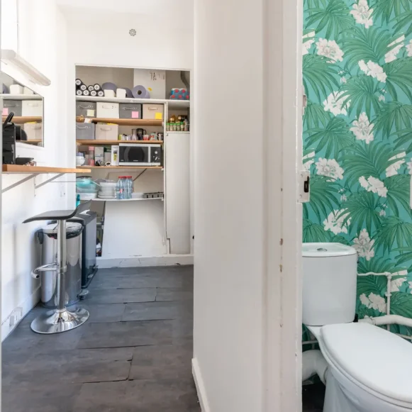 Espace indépendant 70 m² 13 postes Location bureau Rue de Caumartin Paris 75009 - photo 10