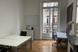 Bureau privé - 75008 - 8 postes - 5090€