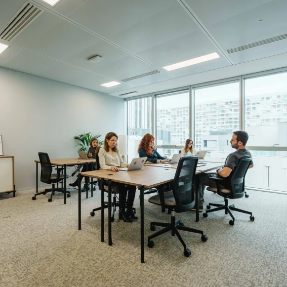 Bureau privé 36 m² 10 postes Coworking Avenue du Maine Paris 75014 - photo 2