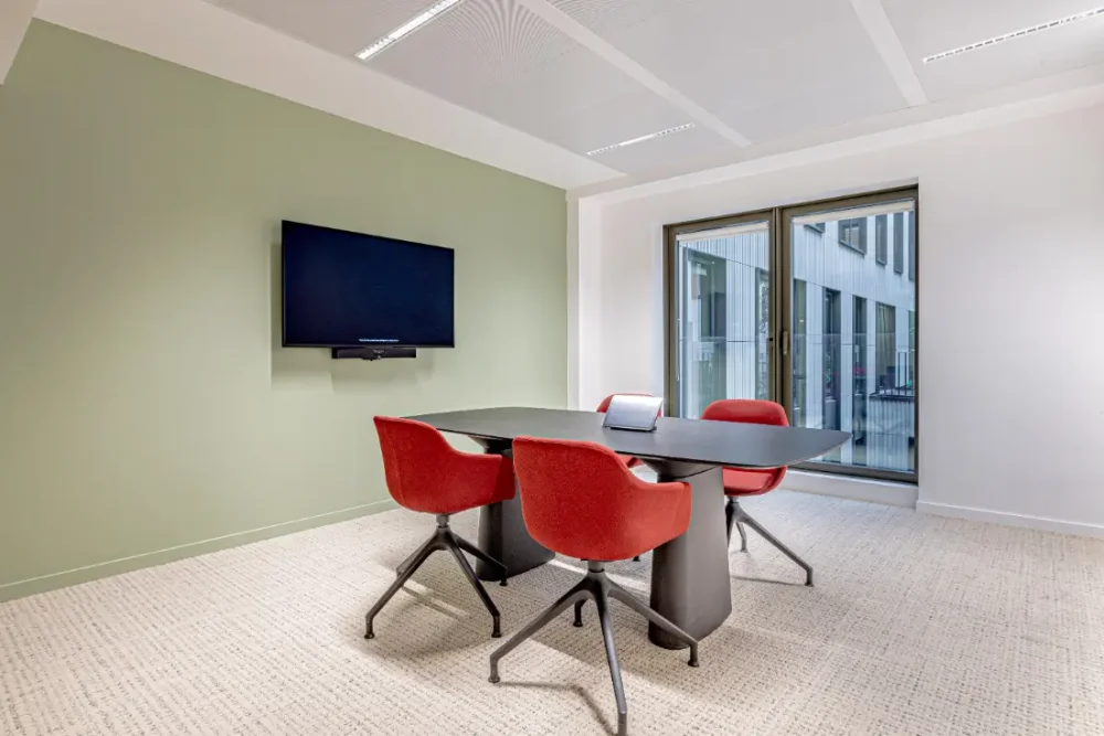Espace indépendant - 75009 - 134 postes - 109880€