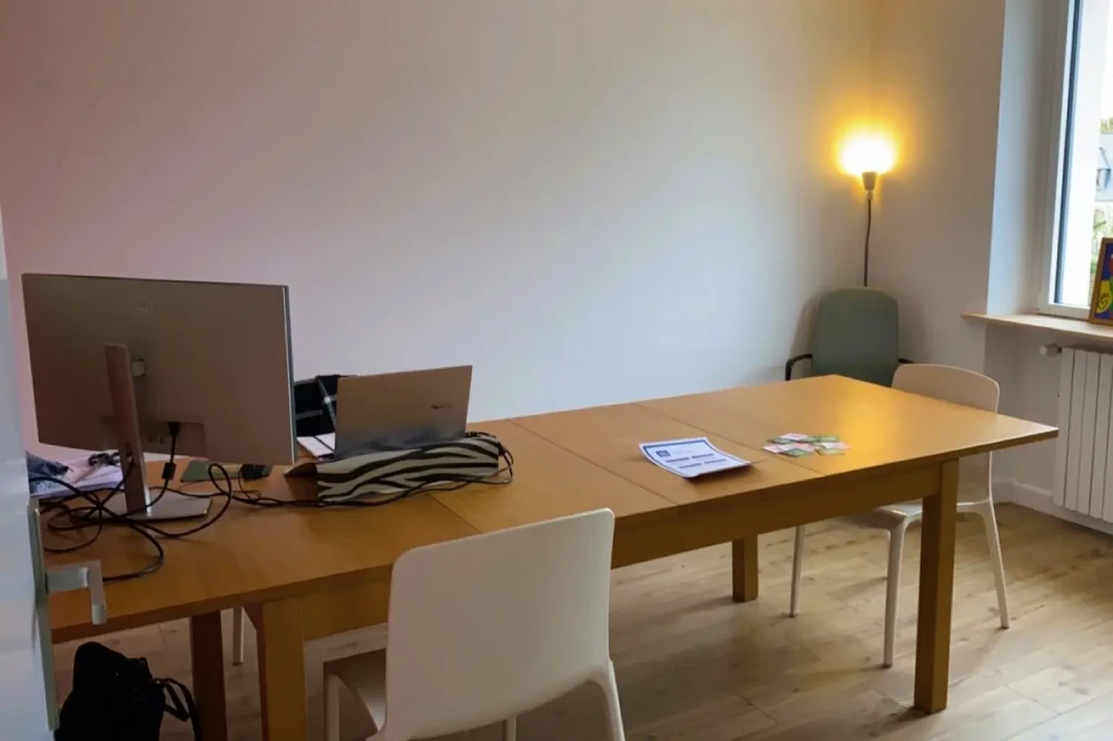 Bureau privé - 29660 - 5 postes - 2500€