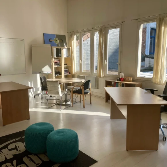 Bureau privé 50 m² 4 postes Location bureau Rue du Cherche-Midi Paris 75006 - photo 1