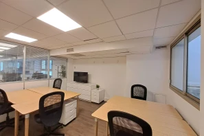 Bureau privé - 75017 - 5 postes - 2300€