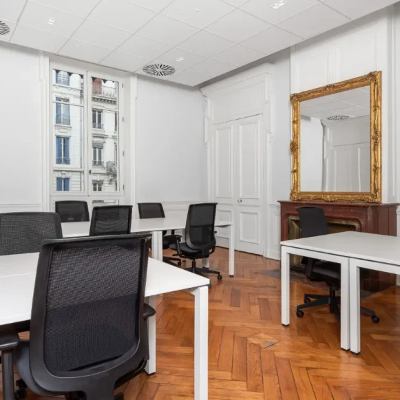 Bureau privé 90 m² 27 postes Location bureau Rue de Dunkerque Paris 75010 - photo 8
