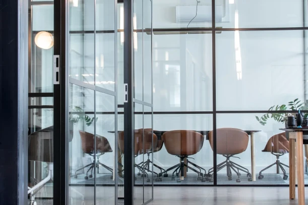 Jöro Rue de Vaugirard