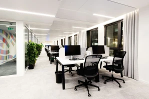 Espace indépendant - 75004 - 112 postes - 98500€