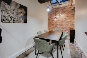 Bureau privé - 75008 - 4 postes - 1990€