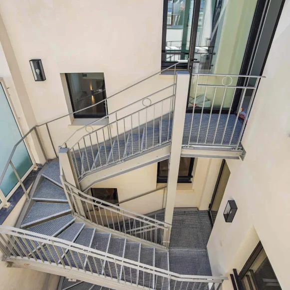 Espace indépendant 704 m² 90 postes Coworking Rue d'Aboukir Paris 75002 - photo 6