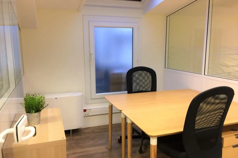 Bureau privé - 75017 - 2 postes - 1000€