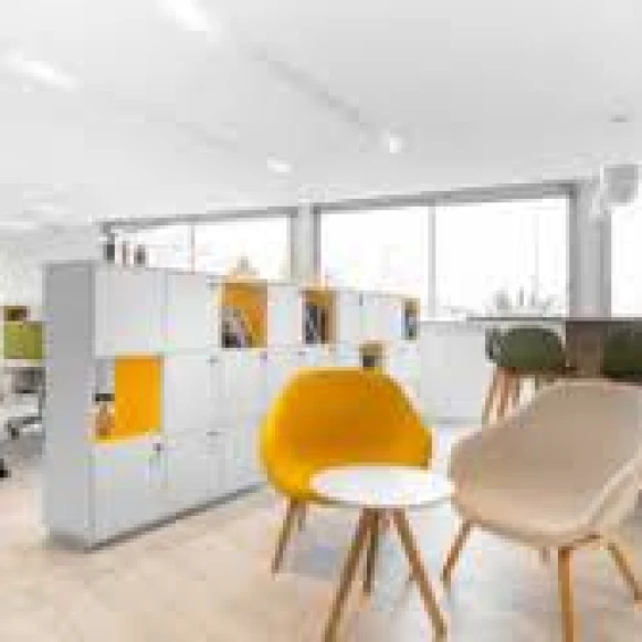 Bureau privé 6 m² 1 poste Coworking Allée de Mégévie Gradignan 33170 - photo 4