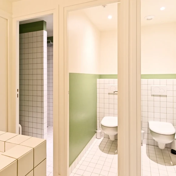 Espace indépendant 170 m² 24 postes Location bureau Rue Pierre Chausson Paris 75010 - photo 12