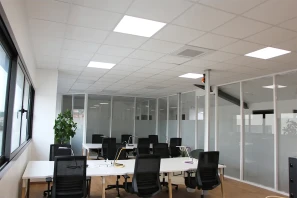 Open Space - 13580 - 12 postes - 290€