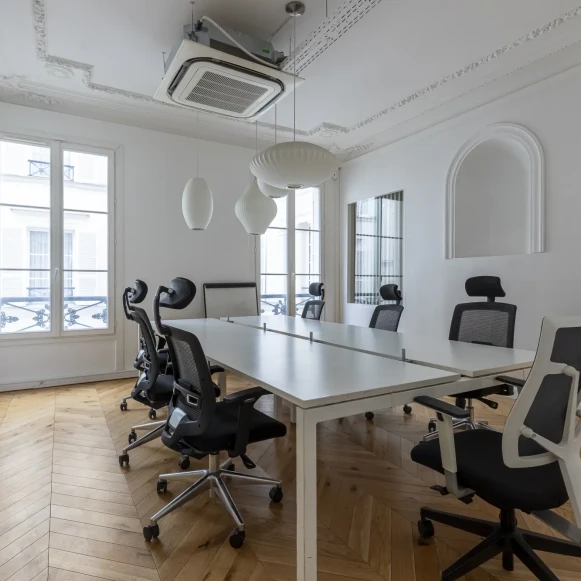 Bureau privé 70 m² 12 postes Coworking Rue Saint-Georges Paris 75009 - photo 3