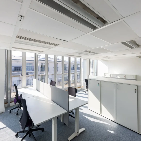 Bureau privé 68 m² 13 postes Coworking Rue Philidor Paris 75020 - photo 3