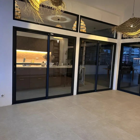 Bureau privé 15 m² 2 postes Coworking Rue d'Anvers Tourcoing 59200 - photo 8