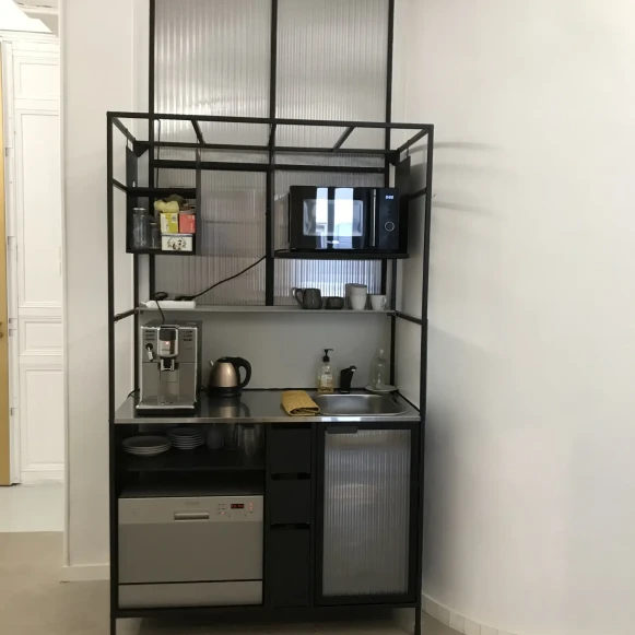 Bureau privé 12 m² 3 postes Coworking Rue Sainte Marseille 13001 - photo 5