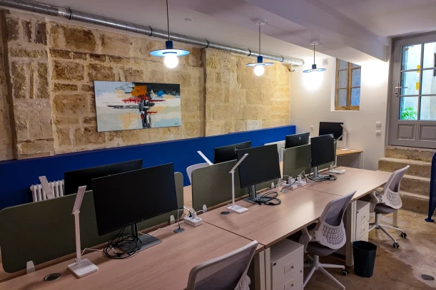 Bureau privé - 34000 - 7 postes - 2000€