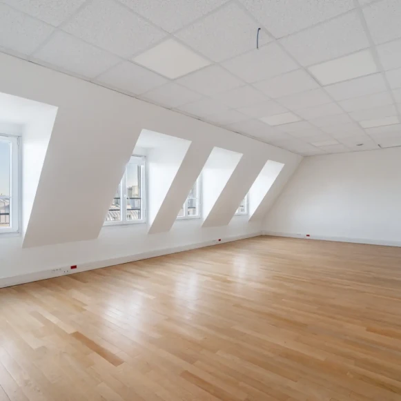 Bureau privé 253 m² 40 postes Coworking Avenue Carnot Paris 75017 - photo 1