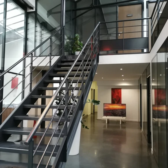 Bureau privé 20 m² 2 postes Coworking Quai Arloing Lyon 69009 - photo 2