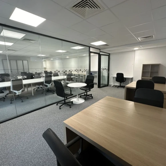 Open Space  6 postes Coworking Avenue de Clichy Paris 75017 - photo 2