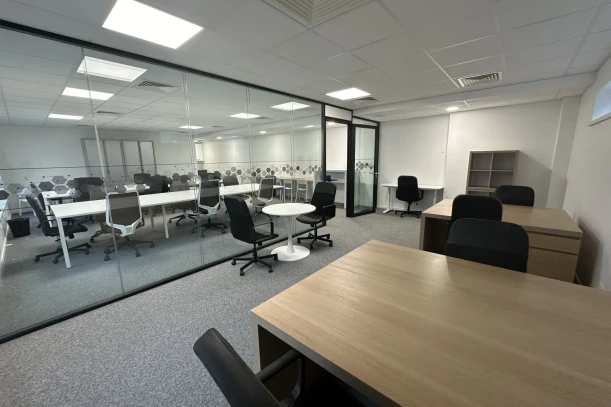 Bureau privé - 75017 - 6 postes - 1500€