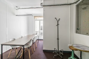 Bureau privé - 75009 - 6 postes - 3150€