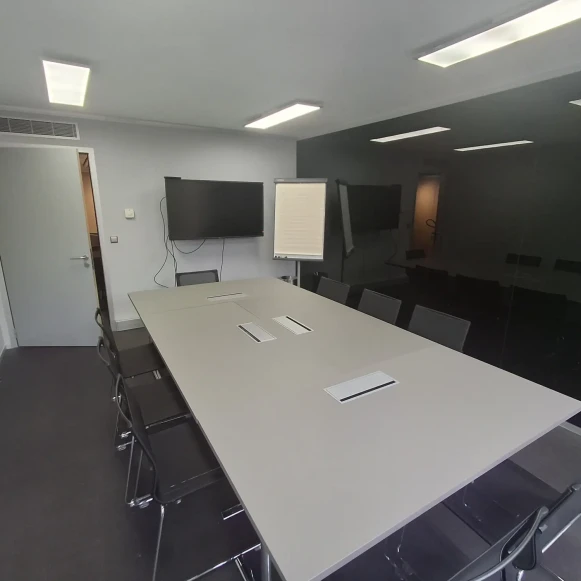 Bureau privé 165 m² 30 postes Location bureau Avenue des Champs-Élysées Paris 75008 - photo 10