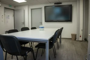 Bureau privé - 69100 - 2 postes - 900€