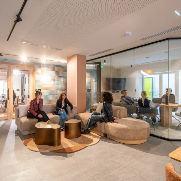 Bureau privé 302 m² 56 postes Location bureau Rue Lucien Sampaix Paris 75010 - photo 1