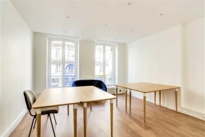 Bureau privé - 75009 - 8 postes - 1690€