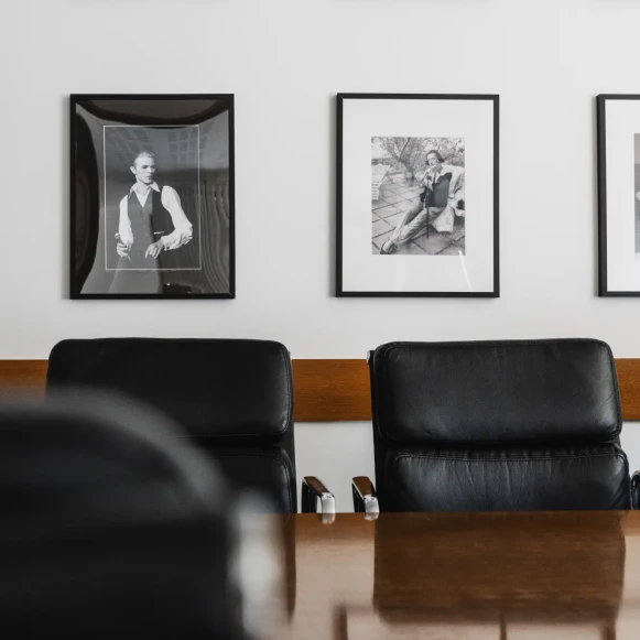 Bureau privé 14 m² 5 postes Location bureau Cours Albert 1er Paris 75008 - photo 11