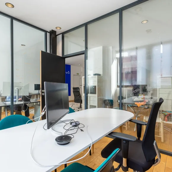 Espace indépendant 70 m² 12 postes Location bureau Rue Moret Paris 75011 - photo 1