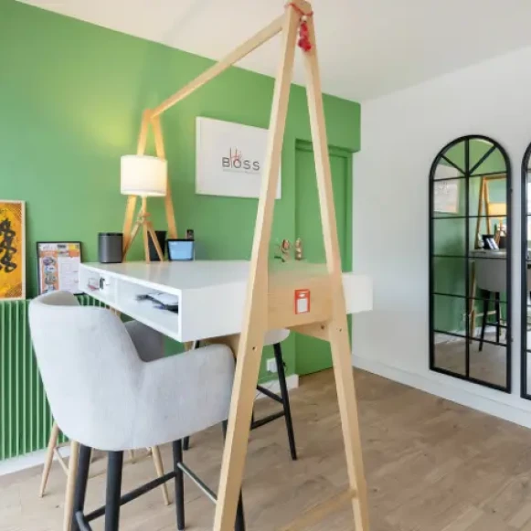 Bureau privé 9 m² 2 postes Location bureau Place des Hameaux Ris-Orangis 91130 - photo 1