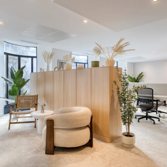 Espace indépendant 369 m² 48 postes Location bureau Rue de Provence Paris 75008 - photo 4