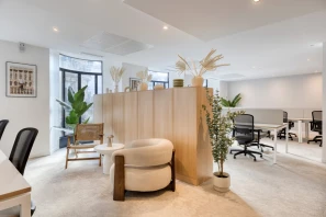 Espace indépendant - 75008 - 48 postes - 40800€