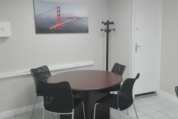 Bureau privé - 75012 - 1 poste - 795€