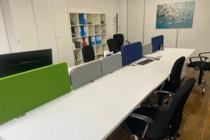 Bureau privé - 75004 - 8 postes - 2500€