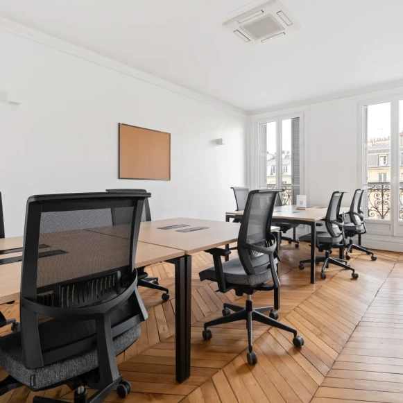 Bureau privé 280 m² 40 postes Location bureau Avenue Carnot Paris 75017 - photo 4
