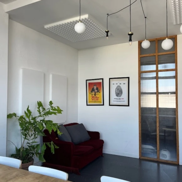 Bureau privé 18 m² 4 postes Location bureau Rue Georges Auric Paris 75019 - photo 2