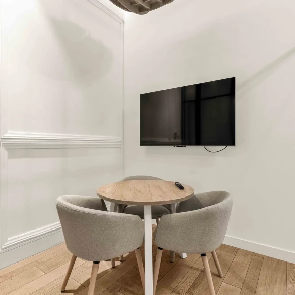 Espace indépendant 290 m² 28 postes Location bureau Avenue Franklin Delano Roosevelt Paris 75008 - photo 9