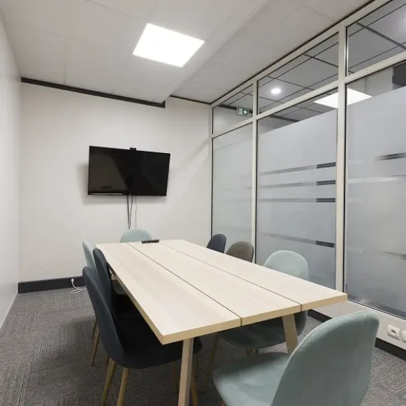 Bureau privé 155 m² 35 postes Coworking Rue Lortet Lyon 69007 - photo 5