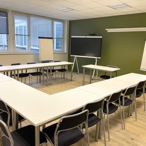 Bureau privé 12 m² 3 postes Coworking Place de la Gare Lille 59800 - photo 8