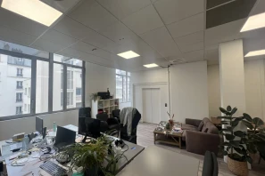 Open Space - 75012 - 5 postes - 330€