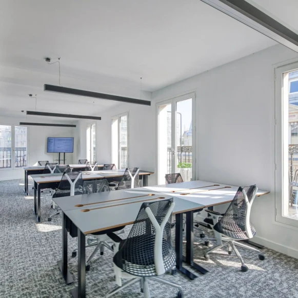 Bureau privé 57 m² 24 postes Coworking Rue de Choiseul Paris 75002 - photo 4